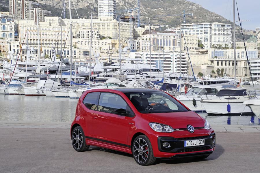  Volkswagen up! GTI 2018 года  (WW) (фото 39 из 41)